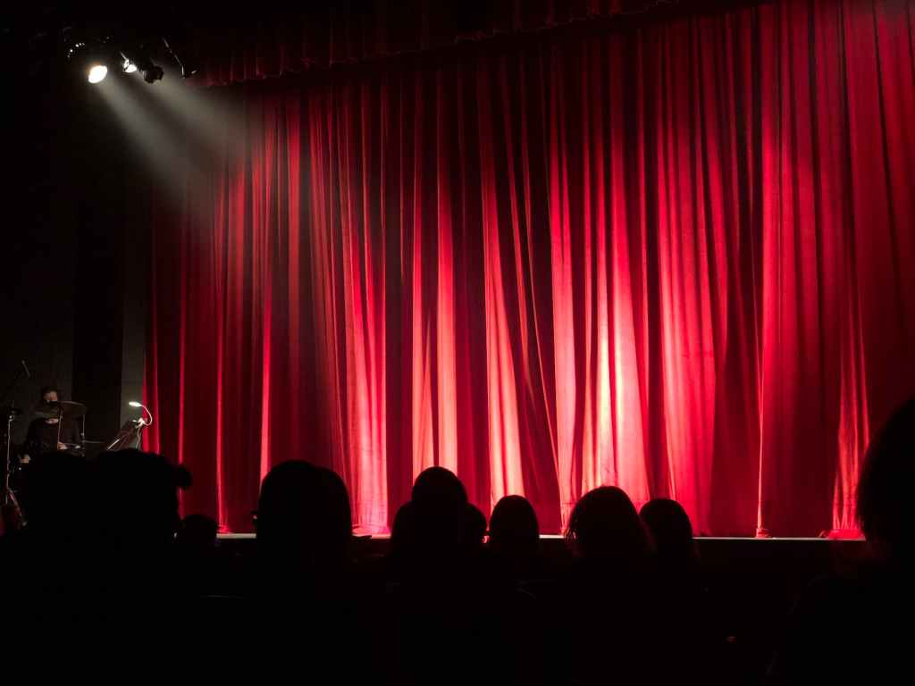 What is entertainment&nbsp;types?